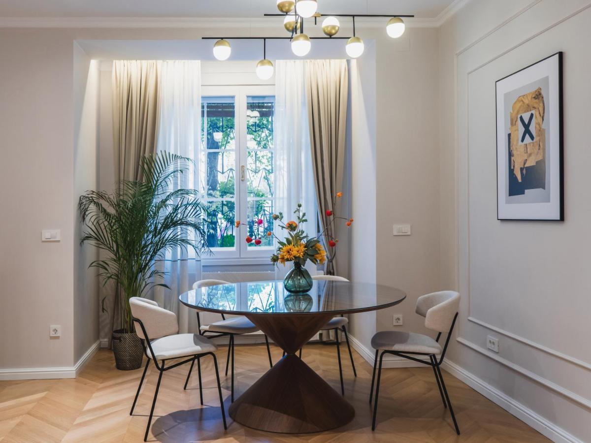 Downtown Beauty Twins Apartment Zagreb Buitenkant foto